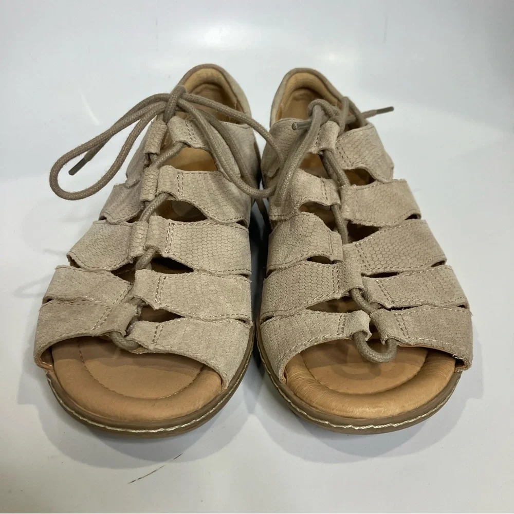 Earth plover gladiator style sandals taupe leather women’s size 8 casual neutral
